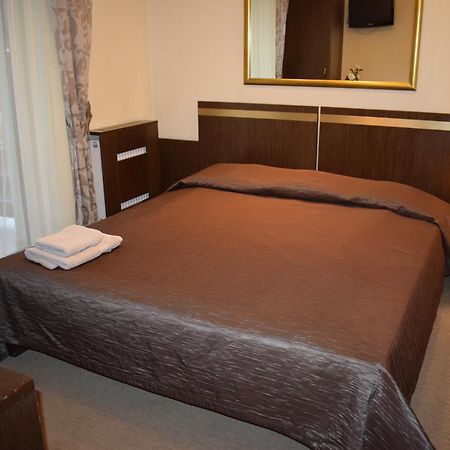 Hotel Orlik 克雷尼察 外观 照片