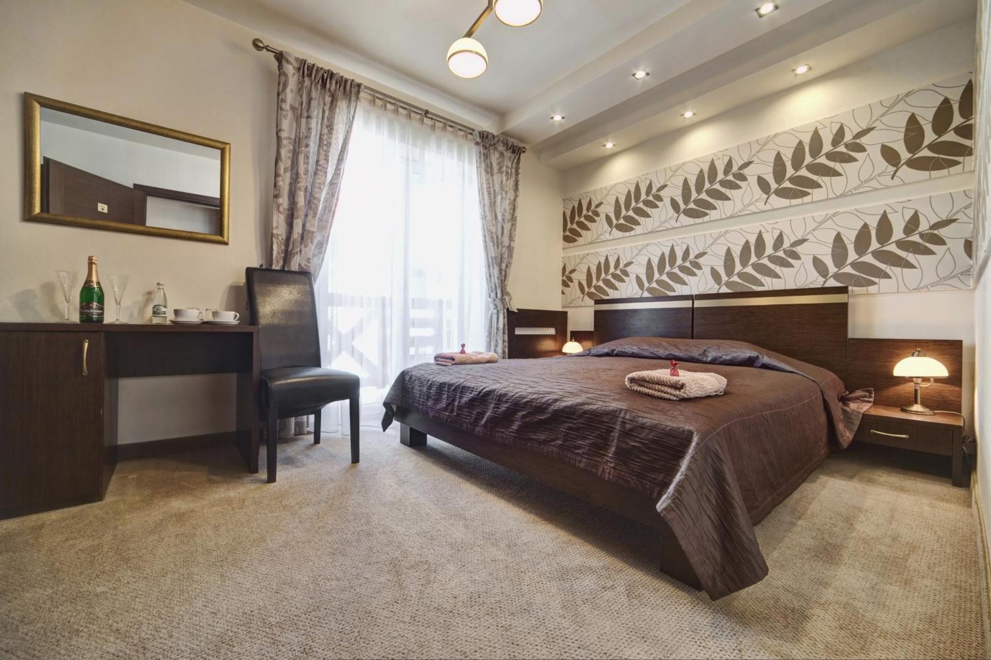 Hotel Orlik 克雷尼察 外观 照片